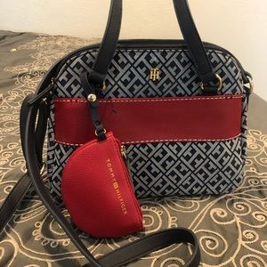 Tommy Hilfiger Sáchelo
